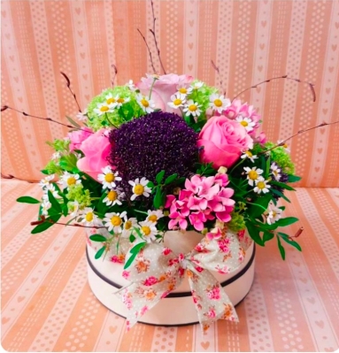 Flower Arranging Course   Hat Box 25th February